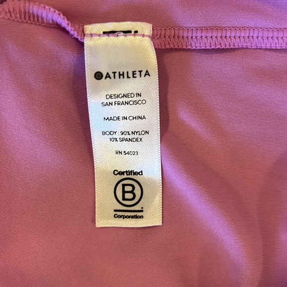 Athleta Long Sleeved Run Train Top with Mesh Detail in Pink Size Medium - Picture 6 of 7